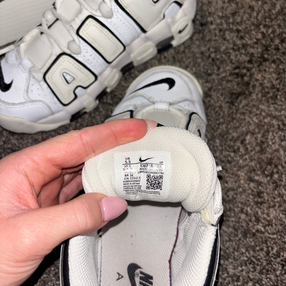 Nike White and Black Air Sneakers - Picture 3 of 3